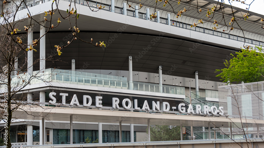 Paris France 18 mars 2024 Entrée du stade de tennis Roland Garros