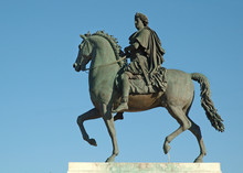 Statue équestre Du Roi Louis Xiv