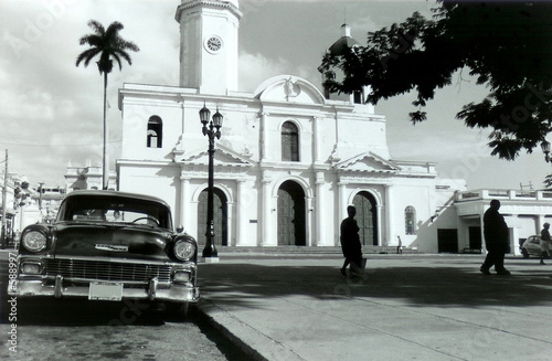 Naklejka samoprzylepna Chevrolet cienfuegos