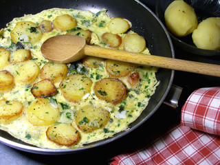 omelet with potatoes