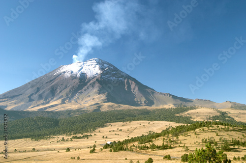 Tapeta ścienna Czynny ośnieżony wulkan popocatepetl