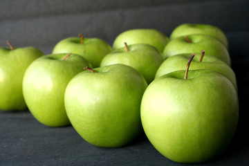 bunch of green apples