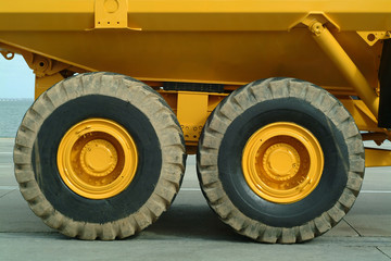 big dumper truck