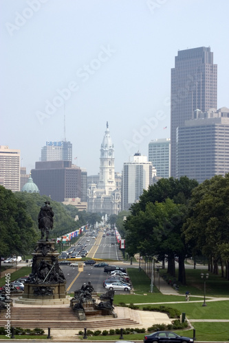 skyline from art museum steps - philadelphia, pa Poster Mural XXL