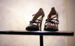 © Lotfi MATTOU - talon aiguille noir pour elle