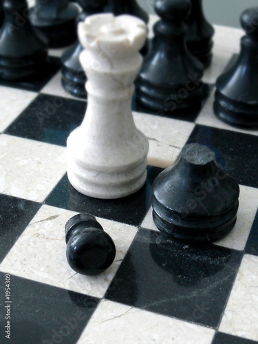 Board z aluminiowym obramowaniem Marmurowe szachy
