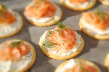 Smoked Salmon, Cream Cheese, And Dill Crackers