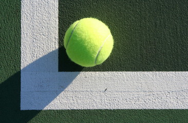 tennis ball corner