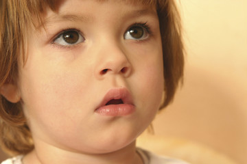 Canvas Print - thoughtful child