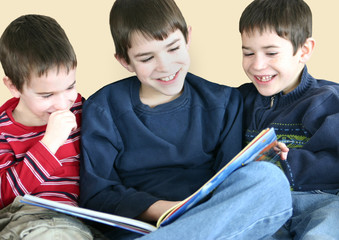 Wall Mural - boys reading together