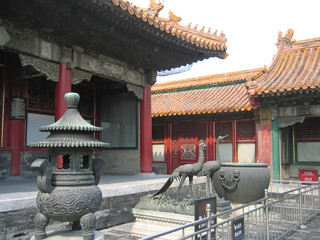 Wall Mural - detail of sculptures outside a temple, forbidden city, beijing,