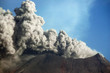 volcan en erupcion