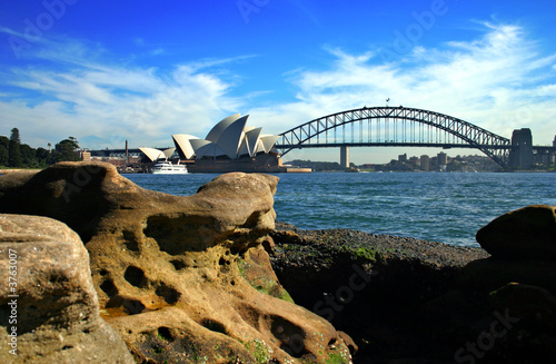 Obraz na płótnie canvas trzyczęściowy "tryptyk" Opera w Sydney i most portowy..