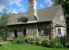 Old Stone Farmhouse, Renovated And Gentrified