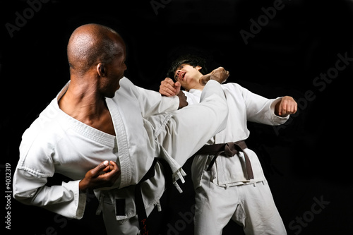 Board z aluminiowym obramowaniem Walka karate