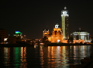 Night appearance from Moscow river. Bridge.