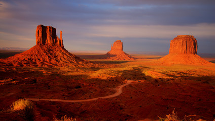 Monument valley sunset