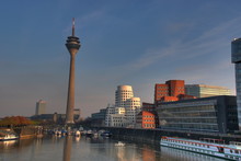 Düsseldorfer Hafen Skyline
