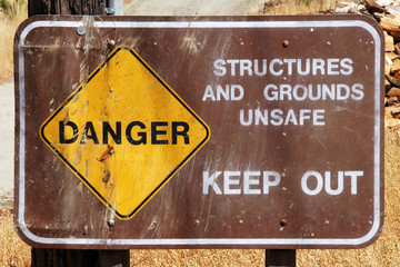 Danger unsafe structure signs