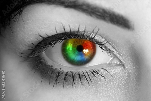 Ilustracja: rainbow-eye-2 rainbow-eye-2