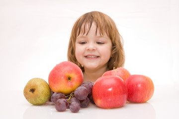 Wall Mural - kids should eat fruits!