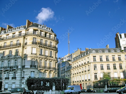 Fotografie, Obraz Rue de Paris, Pierre blanche et ciel bleu