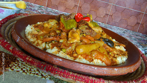 Echter traditioneller Couscous aus Marokko Stock Photo | Adobe Stock