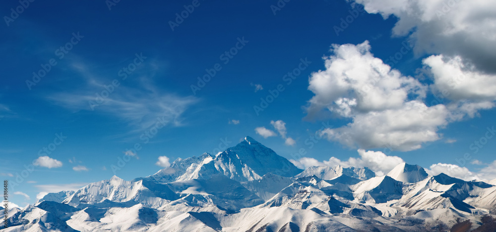 Mount Everest, view from Tibet - obrazy, fototapety, plakaty 
