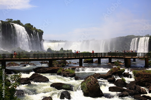 Obraz na płótnie canvas dwuczęściowy "dyptyk" Iguassu (iguazu; iguaçu) falls - duże wodospady
