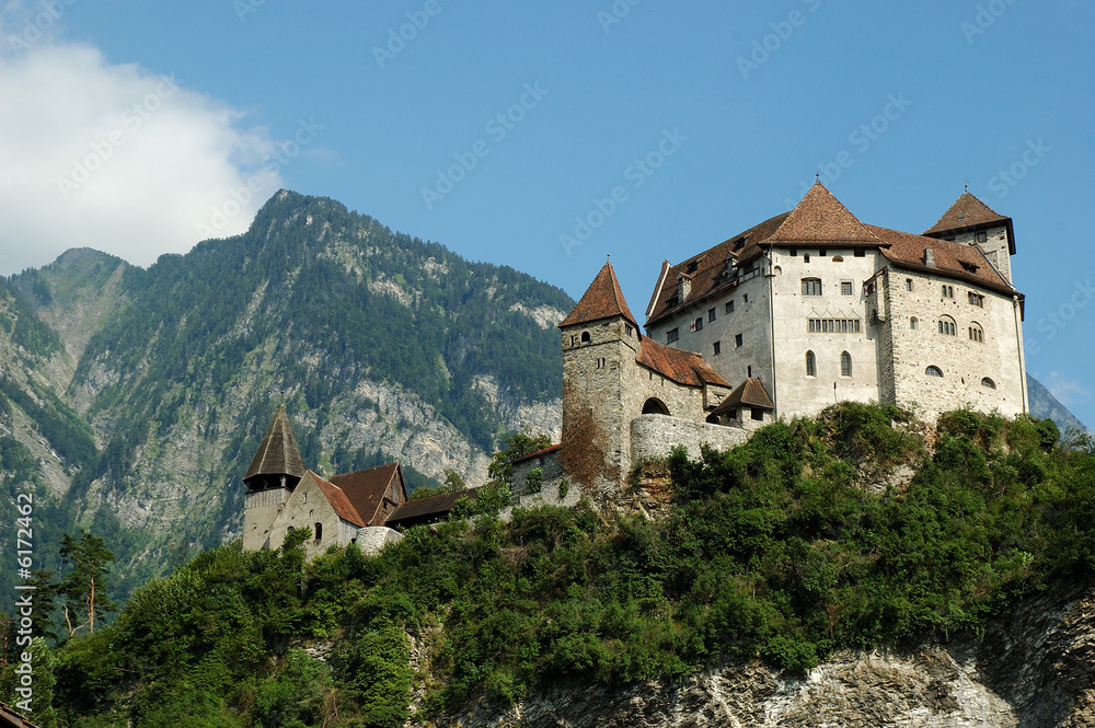 Obraz na płótnie Liechtenstein - Gutenberg Castle w salonie