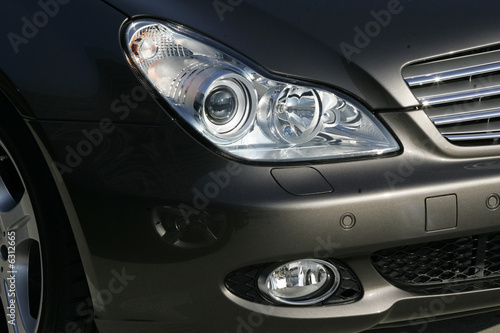 Fotografía  Scheinwerfer von einem Auto