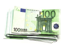 Liasse De Billets 100 Euros Sur Fond Blanc