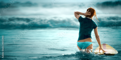 Fotoboard na płycie Seksowna surf girl bali indonezja