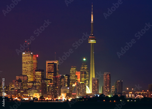Fotoboard na płycie Toronto skyline - finansowe rdzenia o zmierzchu