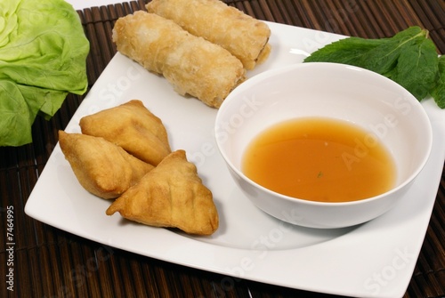 Board z aluminiowym obramowaniem Nems krewetki i samosas krab