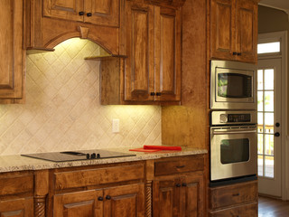 Luxury Model Home Maple Kitchen Cabinets