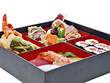 trendy esskultur,sushi und sashimi in bento box