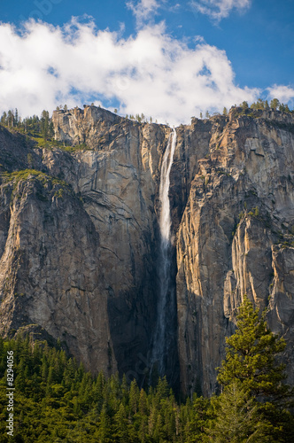 Fototapeta na wymiar Bridalveil waterfall, Yosemite National Park, California, USA