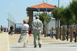© bacalao - couple de retraités entrain de se promener