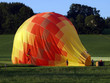 Heissluftballon bei der Landung