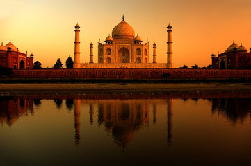 taj mahal in india during a beautiful sunset