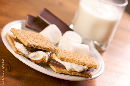 Fotografie, Obraz Smores and Milk with Narrow Depth of Field