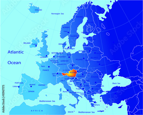 Board z aluminiowym obramowaniem Polityczna mapa Europy, aistria