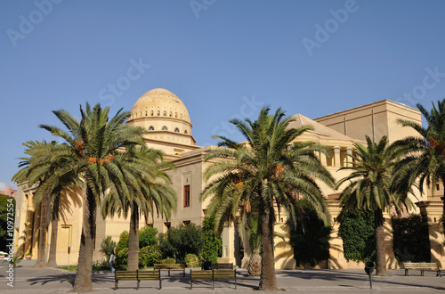 Plakat na papierze fotorealistycznym Teatr królewski w marrakech, Maroko