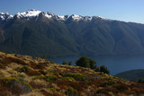 Fototapeta Na sufit - Te Anau - Lac et montagnes depuis Luxmore Hut