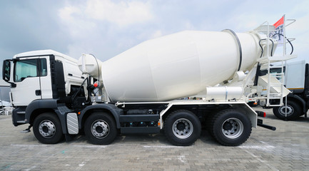 Concrete mixer truck