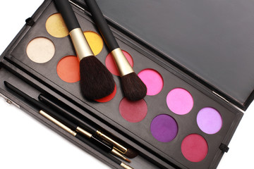 Cosmetic brushes and makeup colors