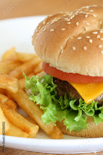 Naklejka samoprzylepna Chesseburger