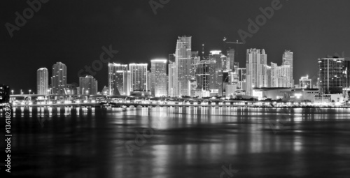 Plakat na papierze fotorealistycznym Miami panoramiczny widok na centrum buidings