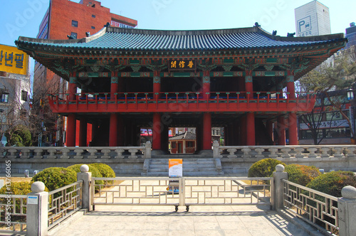 Fotografía Bosingak Bell Pavilion Entrance, Seoul, South Korea